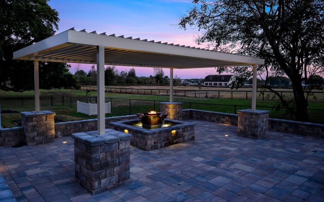 Buying a Corner Pergola on Deck: A Guide for Homeowners in Nueces, Texas