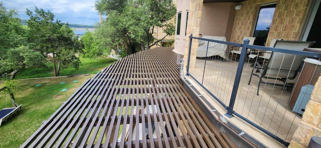 top view of a brown alumawood pergola